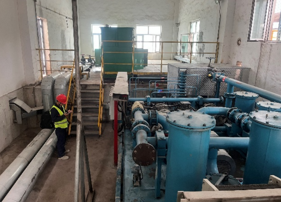 新疆中材應(yīng)用案例：生料立磨主減速機(jī)齒輪油在線監(jiān)測預(yù)警