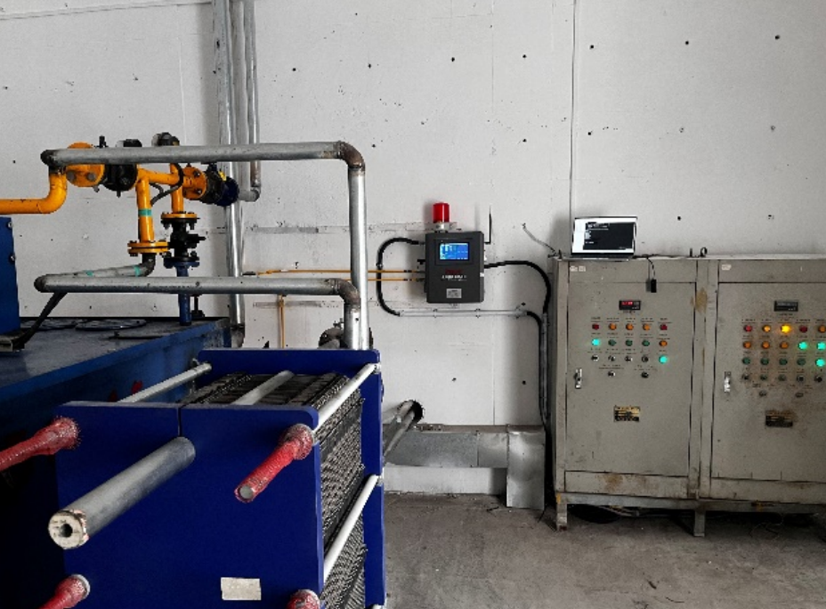 水泥建材行業(yè)應(yīng)用案例：新疆中材回轉(zhuǎn)窯減速機(jī)稀油站在線監(jiān)測(cè)系統(tǒng)